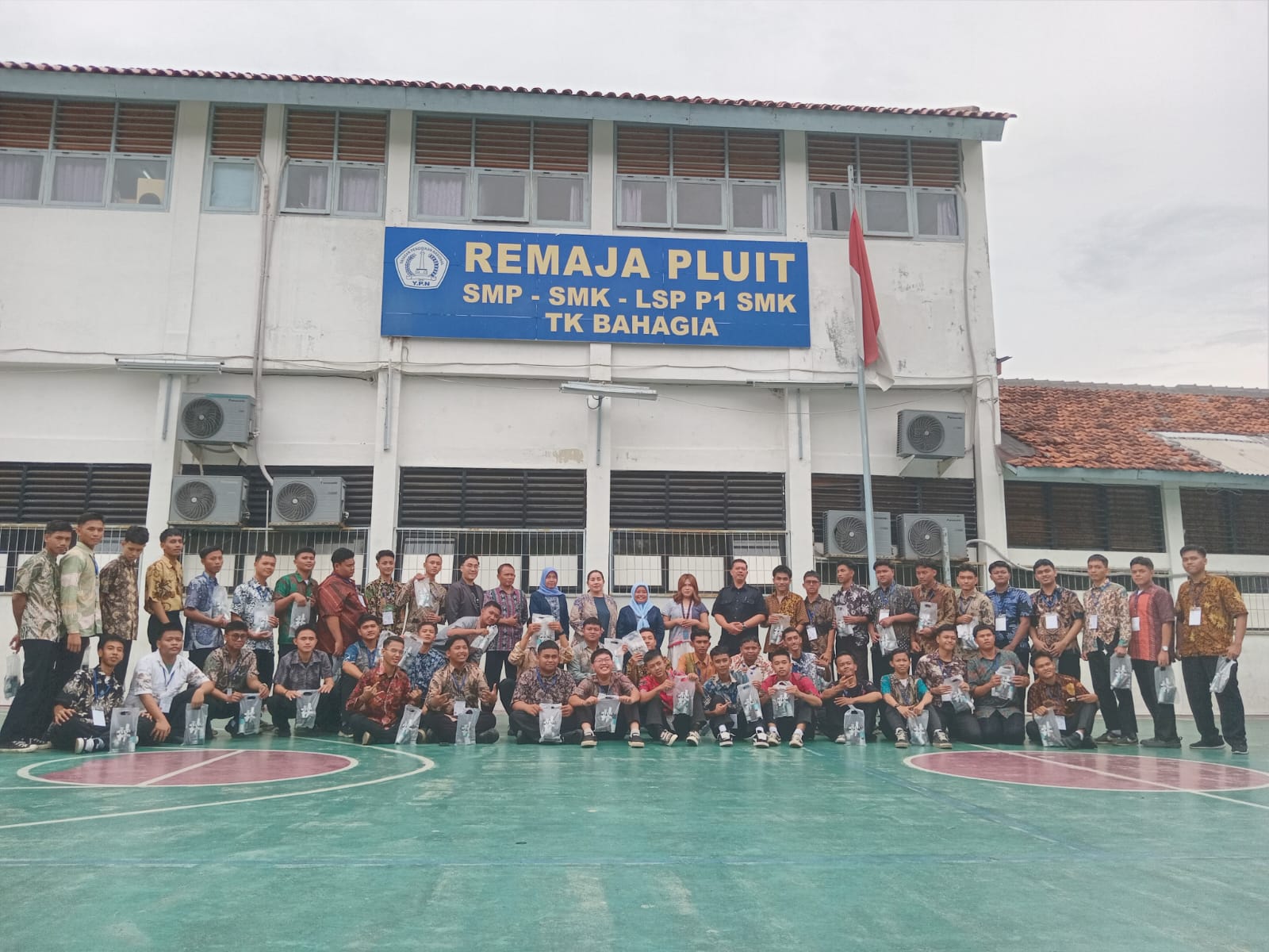 Selamat kepada seluruh siswa kelas XII SMK Remaja Pluit, Angkatan 2025